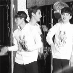 [EXO] 아까 <b>쿠션</b>대란왔었을때