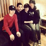 [백현] 준면이 <b>무릎위</b>에 백현이