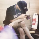 [카이] 종인이 <b>다리길</b>이 진짜ㅎㄷㄷ...