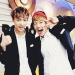 [EXO] 니들 옷잘<b>입어</b>?