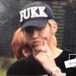 [EXO] 너넨<b>핸드폰</b>뭐쓰냐?