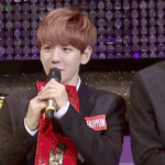 [백현] 홍백예능대상에서백현이는씹덕이터졋어요