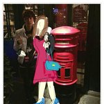 [루한] 허리에 손두르고 손잡고 <b>한컷</b>