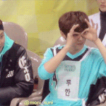 [EXO] 얘들아 엑소 그 <b>야구잠바</b>있잖아 