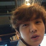 [EXO] 이거찍을려고<b>핸드폰</b>을얼마나갖다댄거야