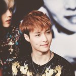 [EXO] 레이웃는게너무<b>예쁘다</b>