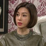 굴욕적의 똑단발도 잘 어울리는 50대 황신혜