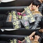 플카들고 팬 <b>조련</b>하는 男아이돌