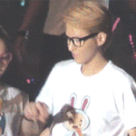 [크리스] 소희와 버스커x2의 <b>브래드</b>짤