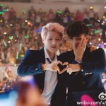[세훈] <b>타오</b> 세훈이 둘이서 하트 만들기