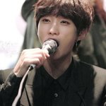 남자 아이돌의 '그런거 먹는거 <b>아냐</b>' 짤방 모음