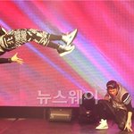 [EXO] 엑소에 이런거할<b>줄</b>아는<b>사람</b> 있어요?ㅎㅎ