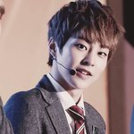 [시우민] 민석이랑 아이<b>컨택</b> 하기