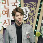 [크리스] 울 <b>비서</b>들 엓뭘닝 하라규 가져와쨔냐!