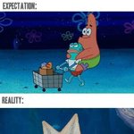 [유머] 스폰지밥의 현실<b>반영</b>.jpg