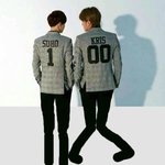 [EXO] 준면이와 크리스 사진의 <b>비밀</b>