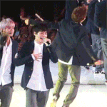 [시우민] 백현이가 말하는 <b>신나</b>서 비글끼 넘치는 슈밍