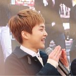 [시우민] <b>아아</b> 마이크 그런식으로 쥐지마 ㅠㅠㅠ