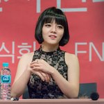 진짜 독특하게 생긴 것 같은 <b>aoa</b> 지민