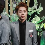 시우민 깐머리<3