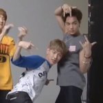 [EXO] 백현 종인 <b>자세</b> 좋은데?