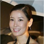 피부 하난 완벽한 40대 여배우