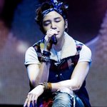 최근 장근석 사진인데 <b>몇</b>년 전 사진인 <b>줄</b>