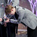 [백현] 겸손한<b>자세</b>