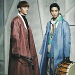 [EXO] 얘들아 <b>이사진</b> 뭔지 설명좀..
