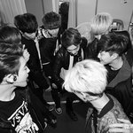 [EXO] 그냥 보든 안보든 말 예쁘게하면 안돼요?