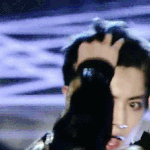 [EXO] 어제 카메라 잘 <b>잡음</b>ㅋㅋㅋ