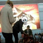 [시우민] 매니저가 의자 부시는 <b>과정</b> ㅋㅋㅋㅋㅋㅋㅋㅋ