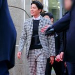 2:8 가르마 탄 <b>현빈</b>.........