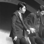 [EXO] ㅋㅋ<b>어깨</b>가 넓든 좁든