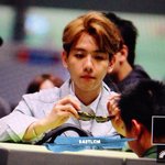 [백현] <b>안경벗</b>은 변백현 프리뷰 3장