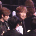 [시우민] <b>오빠들</b> 자켓 벗으신다