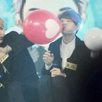 [exo] 디오 <b>풍선</b> 장난+ 사진