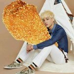 [EXO] 김종인 치킨없인 못<b>사네</b>