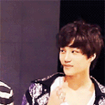 [EXO] 종인이 입에무는<b>버릇</b>잇나봑