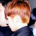 [시우민] 시우민 검은<b>정장</b>이 일 냈다 ㅠㅠㅠㅠ