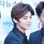 [EXO] 루한이 얼굴 제대로 안쓰는이유가