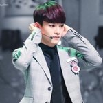 [CHEN] 정색과 웃음의 차이