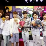 [EXO] 뭐래 변백현<b>마마</b><b>때</b>에비해 살빠진거아님??
