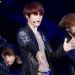 [EXO] 나가시는 문은 이쪽