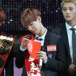 [백현] 변백현<b>세뱃돈</b>받음ㅋㅋㅋ