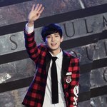 [EXO] 찬열이 손 흔들어요