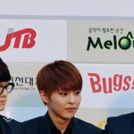 [시우민] 가온레드카펫 <b>new</b>