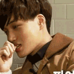 [EXO] 종인이 이 <b>버릇</b> 졸귀