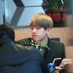 [EXO] 백현이 눈처진것좀 봐ㅋㅋ