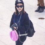 [소녀시대] 소시 공항<b>출국</b><b>때</b> 귀요미로 무장한 써니~~